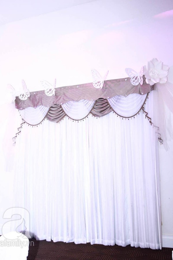 Cận cảnh tiệc cưới lãng mạn của Lê Thúy 12