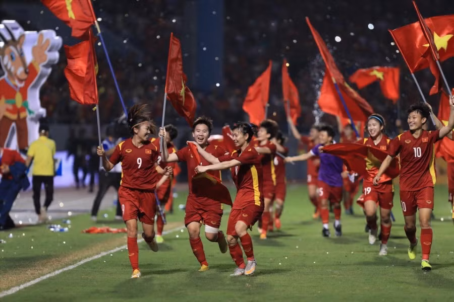 Các tuyển thủ Việt Nam ăn mừng sau trận chung kết SEA Games 31.