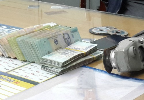 Tang vật án. tang-vat-1-2160-1418102035.jpg