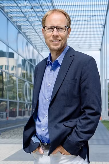 f026e2f2-7f63-4153-b92e-3be392-8913-1605