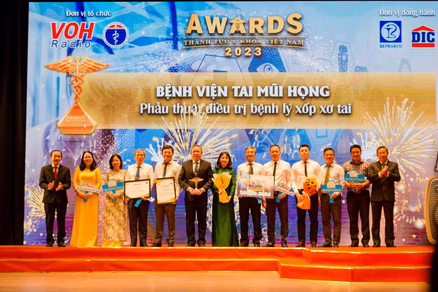 Kỹ thuật điều trị bệnh lý xốp xơ tai được vinh danh Thành tựu y khoa 2023. Ảnh: BVCC