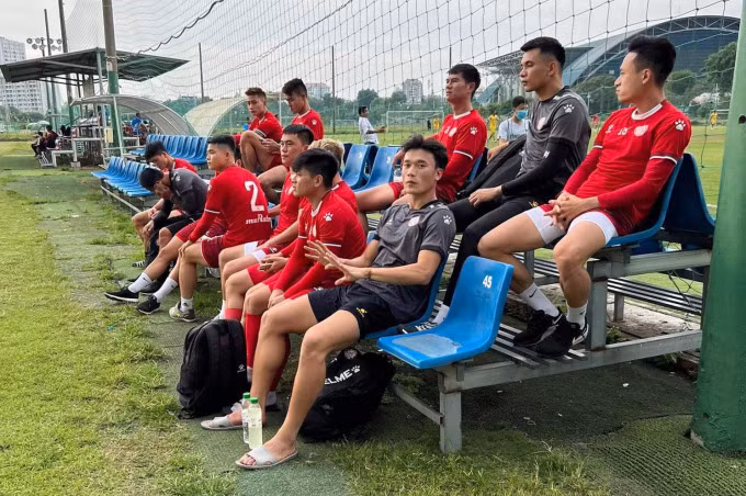 Loạt cầu thủ Thành phố Hồ Chí Minh không tham gia tập luyện chiều 7/4.