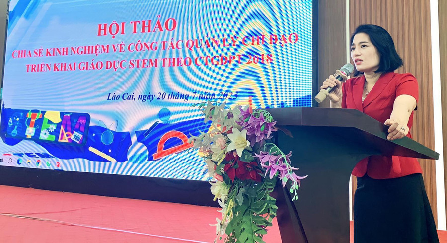 Bà Trần Thị Thùy Dung – Trưởng phòng GD&amp;ĐT TP.Lào Cai đánh giá cao thành công bước đầu triển khai giáo dục STEM tại Lào Cai.