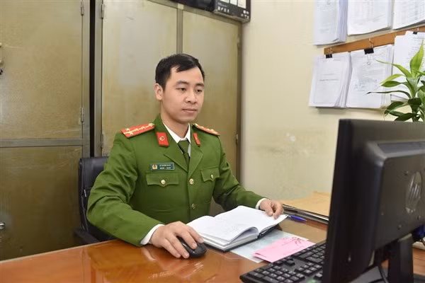 Ðại úy Lê Xuân Nam (Phòng 3, Cục Cảnh sát điều tra tội phạm về ma túy, Bộ Công an).