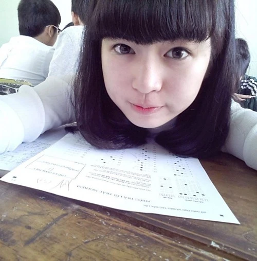 Hot girl phố núi 9X bất ngờ nổi tiếng vì ảnh cũ trên mạng