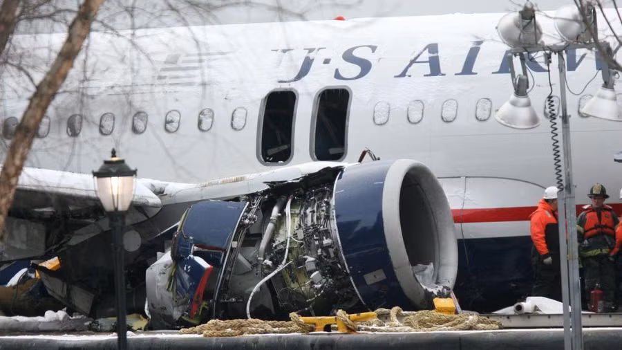 Chuyến bay 1549 của US Airways phải hạ cánh khẩn cấp vào năm 2009.