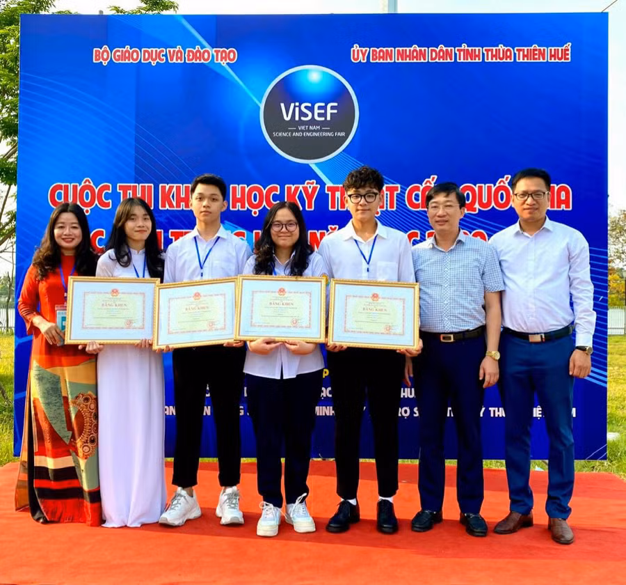 HS Lào Cai đạt thành tích cao tại Cuộc thi khoa học kỹ thuật cấp Quốc gia năm học 2020 - 2021.