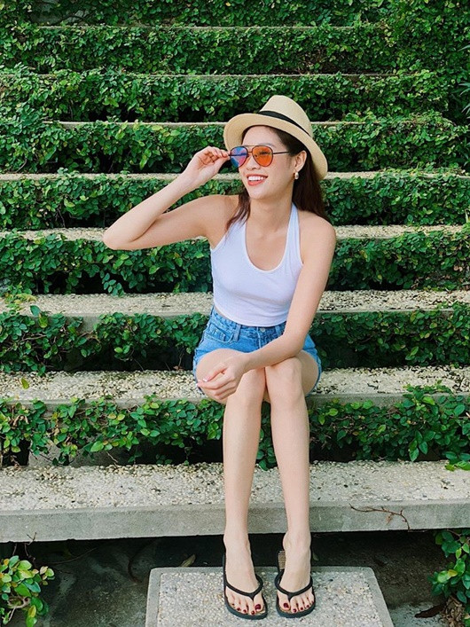 Ảnh đời thường từ dễ thương đến nóng bỏng hút mắt của tân Hoa hậu Hoàn vũ Khánh Vân - Ảnh 5