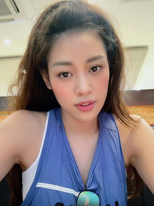 Ảnh đời thường từ dễ thương đến nóng bỏng hút mắt của tân Hoa hậu Hoàn vũ Khánh Vân - Ảnh 4