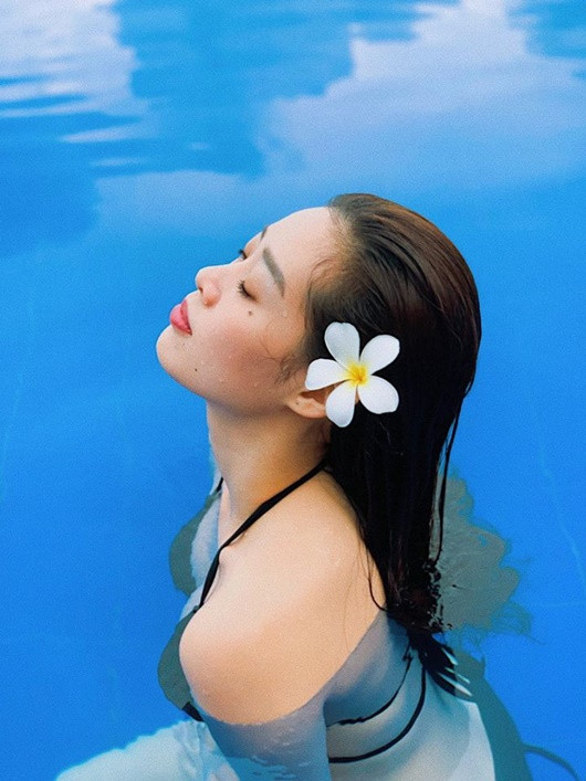 Ảnh đời thường từ dễ thương đến nóng bỏng hút mắt của tân Hoa hậu Hoàn vũ Khánh Vân - Ảnh 12