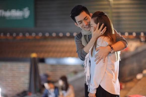 Bảo Duy ngọt ngào đăng ảnh cùng vợ cách đây ít ngày.