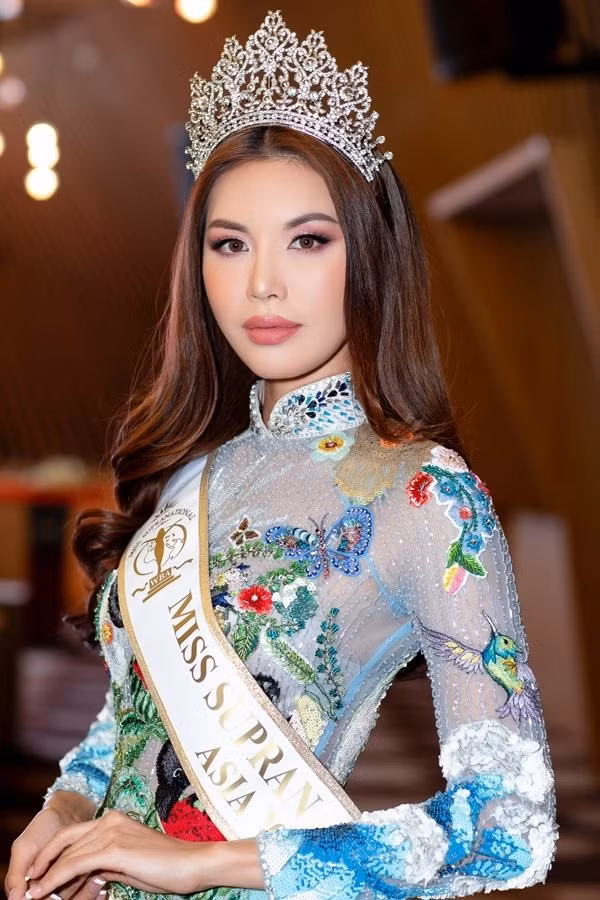 Cư dân mạng thích thú với hình ảnh của Minh Tú thuở chưa nổi tiếng ảnh 5