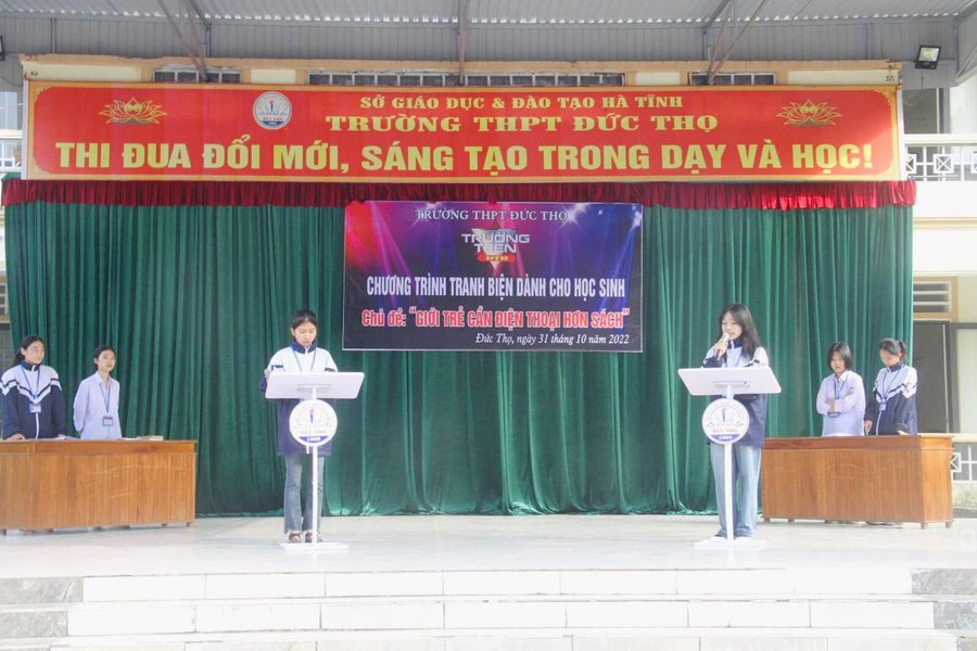 Các chương trình ngoại khóa giúp học sinh phát huy khả năng bản thân. Các chương trình ngoại khóa giúp học sinh phát huy khả năng bản thân.