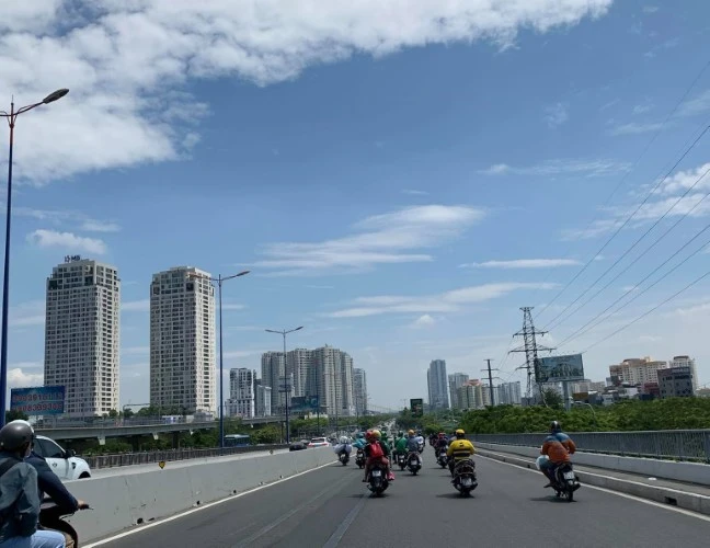 Cung cầu bất động sản tại TPHCM có bớt lệch pha hay không còn phụ thuộc nhiều vào số dự án
được chấp thuận.