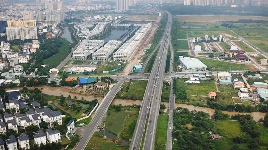 Hà Nội kiên quyết thu hồi, chấm dứt và hỗ trợ thu hồi các dự án chậm triển khai, không để tình trạng chây ỳ, kéo dài và coi đây là việc làm thường xuyên, định kỳ hàng năm.