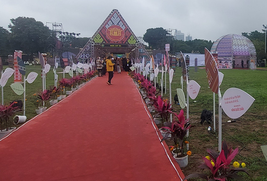 Đường thơ Ngày thơ Việt Nam 2024. Ảnh: Bình Thanh