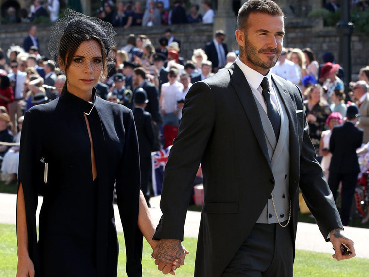 Lần hiếm hoi Victoria đăng clip âu yếm chồng David Beckham Lần hiếm hoi Victoria đăng clip âu yếm chồng David Beckham