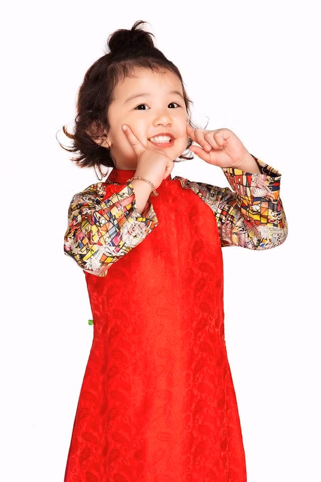 Bốn thiên thần 'đẹp như tranh' của Jennifer Phạm