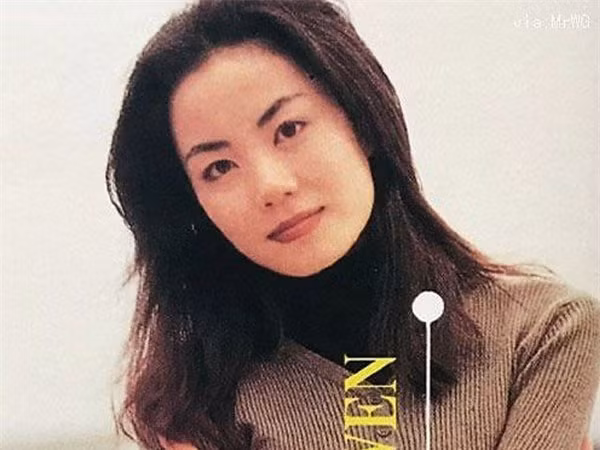 Không 'sắc nước hương trời' nhưng Vương Phi thời trẻ đã khí chất ngút ngàn thế này - Ảnh 6