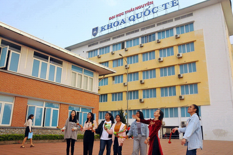 Sinh viên quốc tế tại ĐH Thái Nguyên vui Tết cổ truyền của người Việt ảnh 4