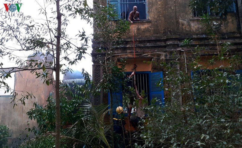 ngoi chua co hon ngan nam tuoi tai tra vinh bi chay hinh 4