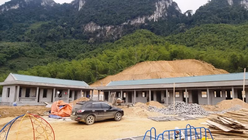 Khu trường học mới ở khu TĐC Sa Ná đang dần hoàn thiện
