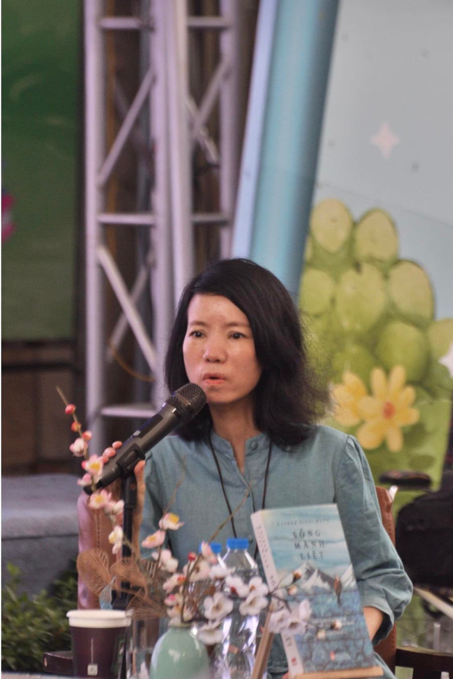 Dịch giả Nguyễn Bích Lan. Ảnh: NVCC