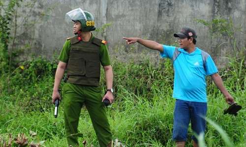 Cảnh sát 113 vây bắt khách đi xe xù tiền (3)