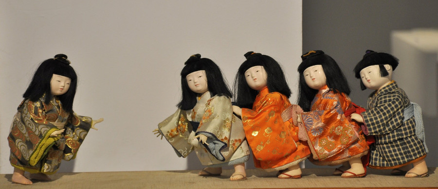 'Rồng rắn lên mây'. 'Rồng rắn lên mây'.