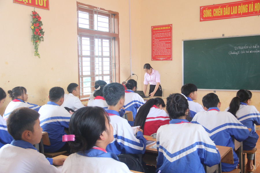 Các thầy cô giáo vùng cao mong muốn tăng lương và trợ cấp, để đảm bảo yêu cầu cuộc sống.