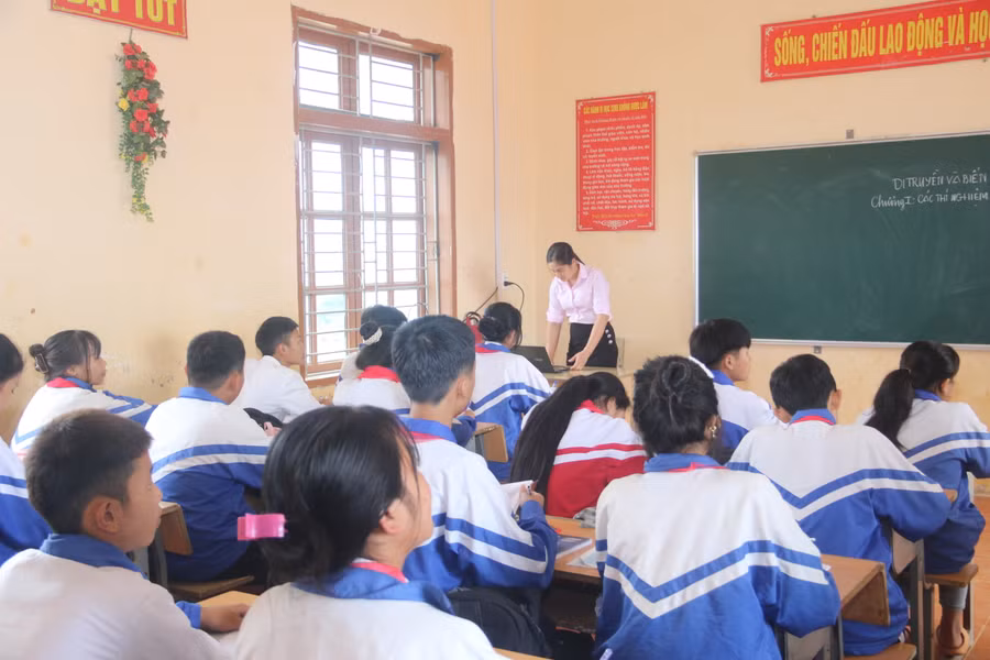 Các thầy cô giáo vùng cao mong muốn tăng lương và trợ cấp, để đảm bảo yêu cầu cuộc sống.