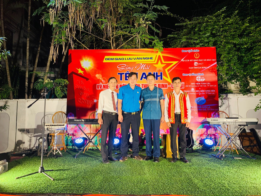 Hội Cựu chiến binh Sở GD&ĐT Sơn La tổ chức kỷ niệm ngày thương binh liệt sỹ ảnh 1 Hội Cựu chiến binh Sở GD&ĐT Sơn La tổ chức kỷ niệm ngày thương binh liệt sỹ ảnh 1