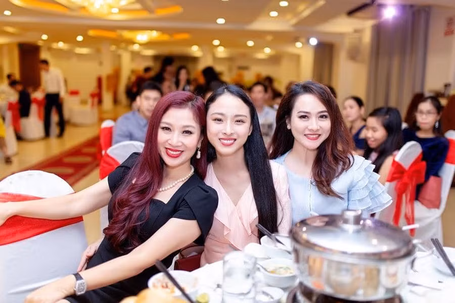 cuoc song binh lang, le bong cua hoa hau phuong nga sau 2 nam thoat an tu - 8