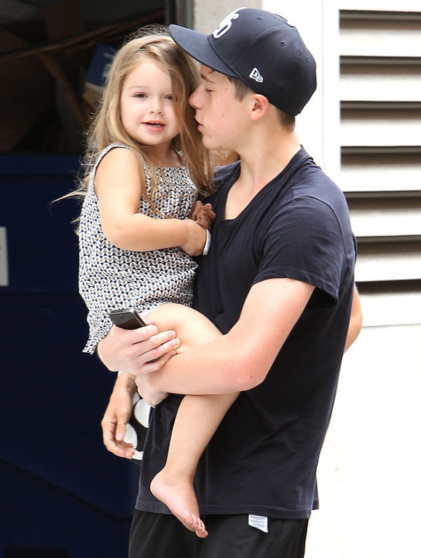 Con gái David Beckham: Sống trong nhung lụa từ thuở bé, lớn lên xinh đẹp hút hồn-5