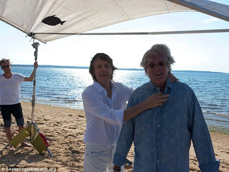 cac nghe si noi tieng cung hat 