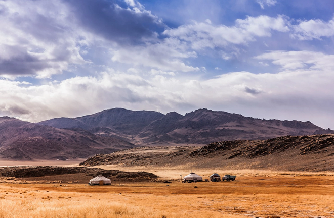 Đi săn cùng đại bàng tại thảo nguyên Mông Cổ