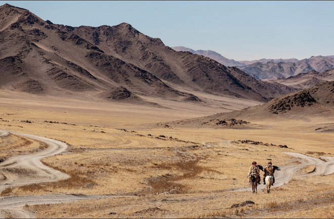 Đi săn cùng đại bàng tại thảo nguyên Mông Cổ