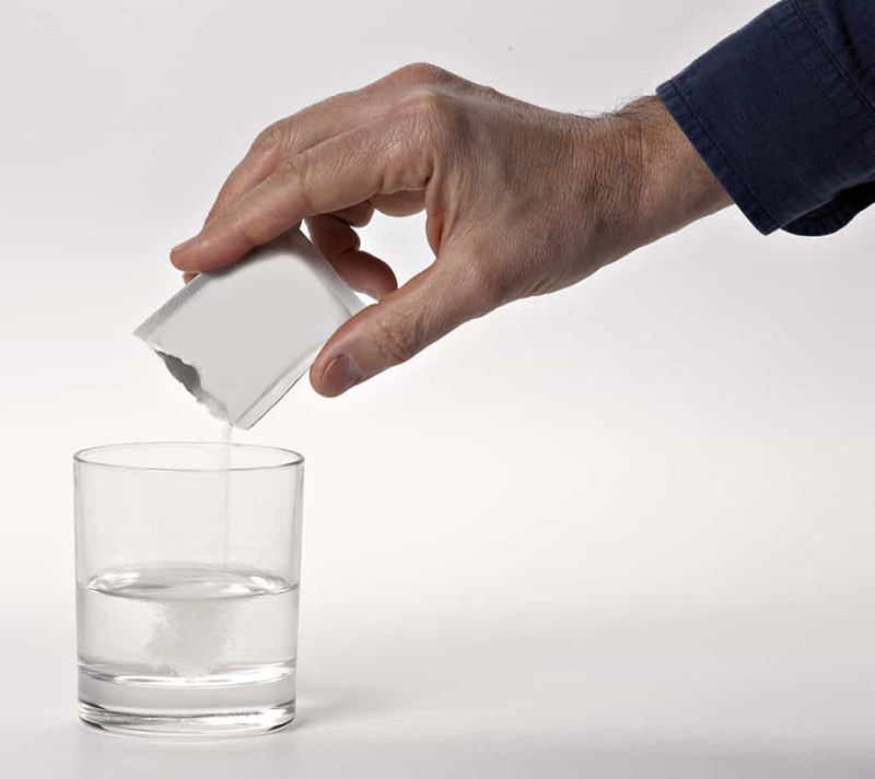 Thuốc ở dạng bột nên pha với một lượng nước vừa đủ theo chỉ định của nhà sản xuất.