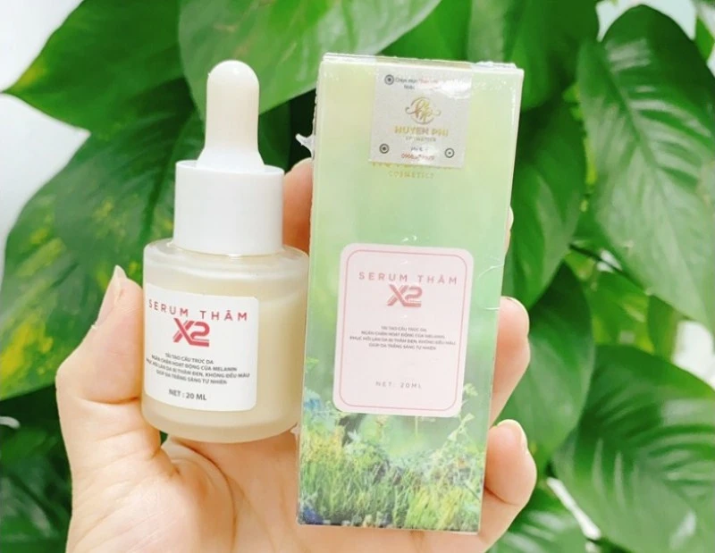 Sản phẩm mỹ phẩm Serum thâm X2 - Nhãn hàng Huyền Phi Cosmetics bị đình chỉ lưu hành. Ảnh: Internet.