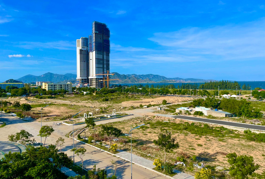 Hàng chục dự án du lịch với quy mô gần trăm ha ở Ninh Thuận vẫn chậm triển khai, không đảm bảo mục tiêu, quy mô, tiến độ được duyệt. Hàng chục dự án du lịch với quy mô gần trăm ha ở Ninh Thuận vẫn chậm triển khai, không đảm bảo mục tiêu, quy mô, tiến độ được duyệt.