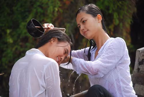 Ninh Duong Lan Ngoc va dan sao 'Canh dong bat tan' sau 10 nam hinh anh 9 2_26_1323320138_37_yen1_640c1.jpg