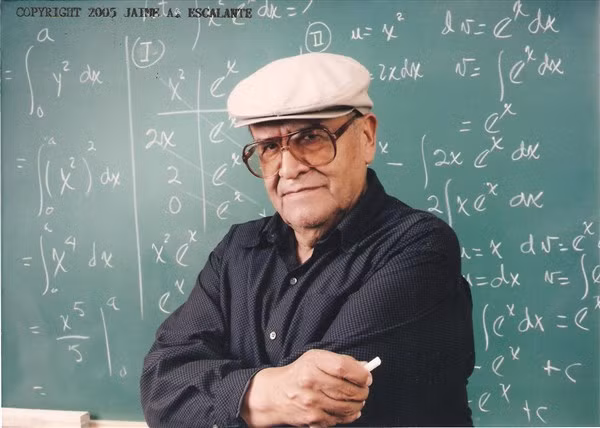 Thầy giáo của học sinh nghèo ở "xứ cờ hoa" ảnh 1