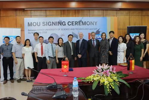 Thành viên có mặt tại lễ ký kết