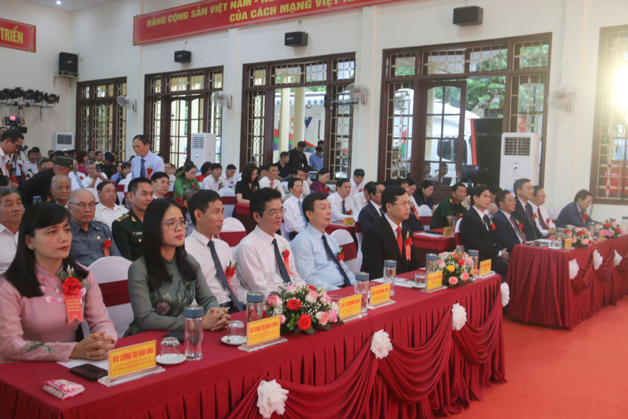 Các đại biểu tham dự Lễ kỷ niệm. Các đại biểu tham dự Lễ kỷ niệm.