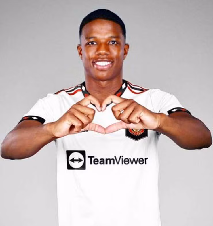 Malacia gia nhập Man Utd từ Feyenoord với giá 15 triệu bảng. Malacia gia nhập Man Utd từ Feyenoord với giá 15 triệu bảng.