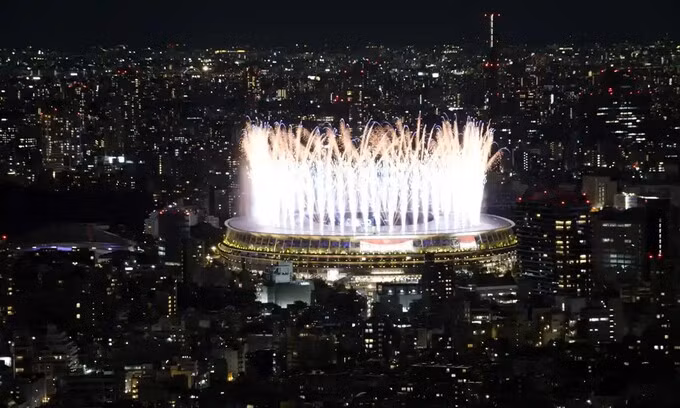 Quang cảnh sân Olympic nhìn từ xa