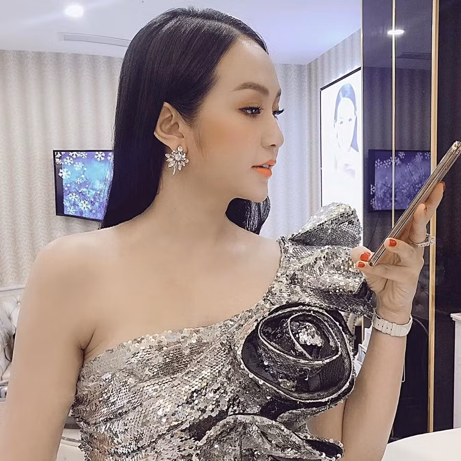 Huyền Baby bày chị em cách cãi nhau kỳ lạ với chồng giúp trăm trận trăm thắng”, nào ngờ Hương Baby cũng thừa nhận từng áp dụng thành công-5