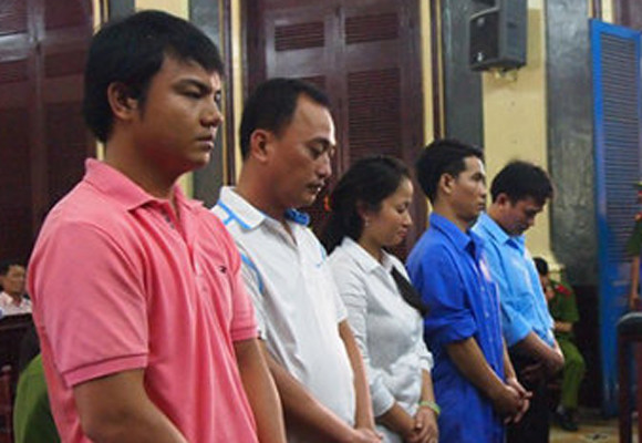Ông chủ massage kích dục Tân Hoàng Phát lãnh án 12 năm tù