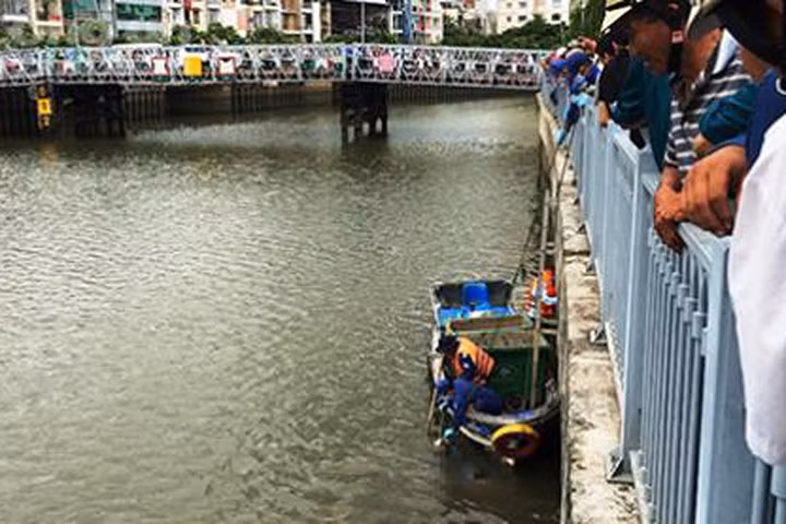 Phát hiện thi thể người đàn ông 60 tuổi trên kênh Nhiêu Lộc - Thị Nghè