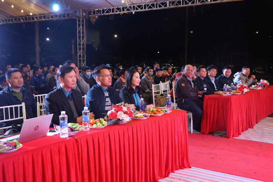 Các đại biểu tham gia chương trình. Các đại biểu tham gia chương trình.